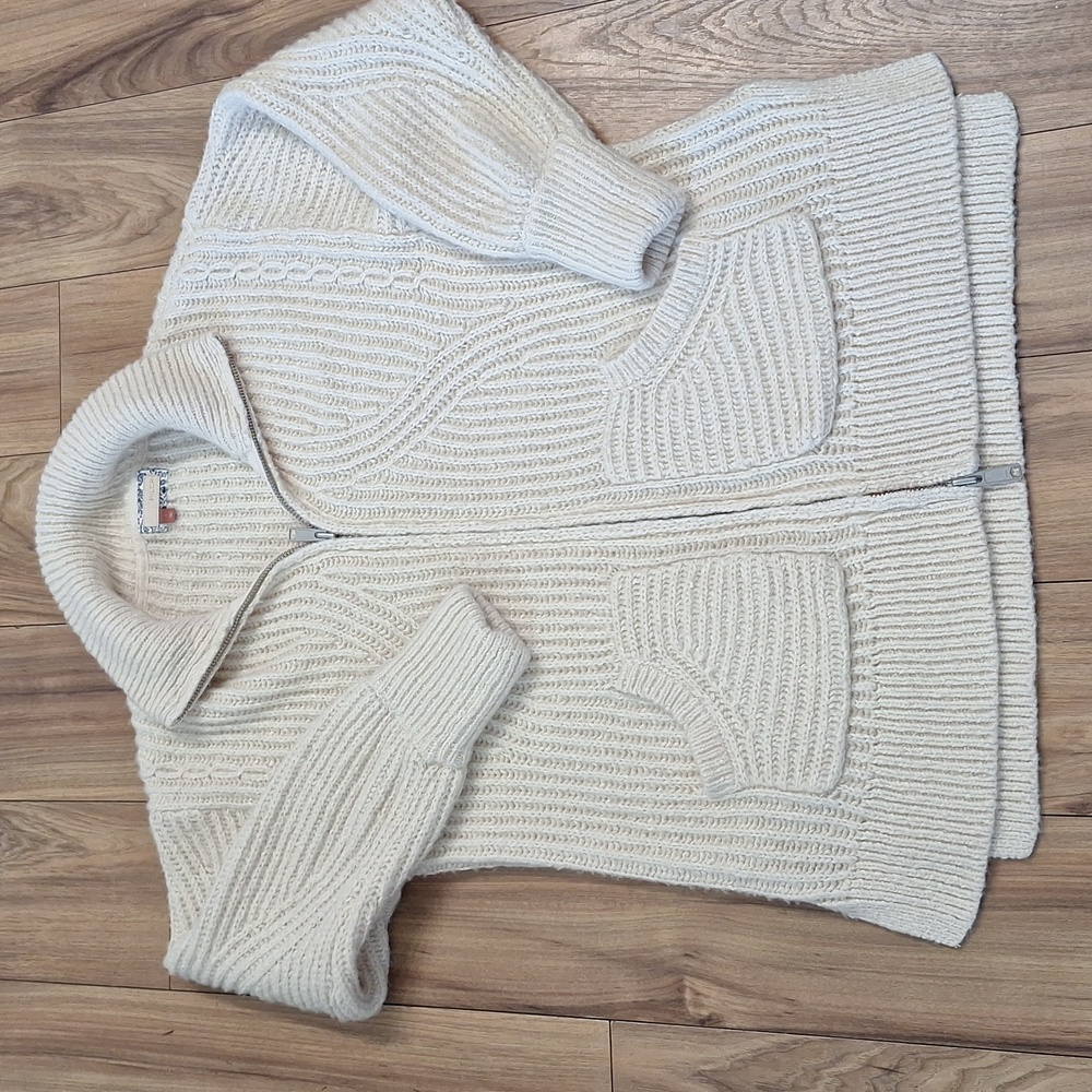 Pilcro Thick Chunky Cream Zip Front Sweater - Picture 16 of 17